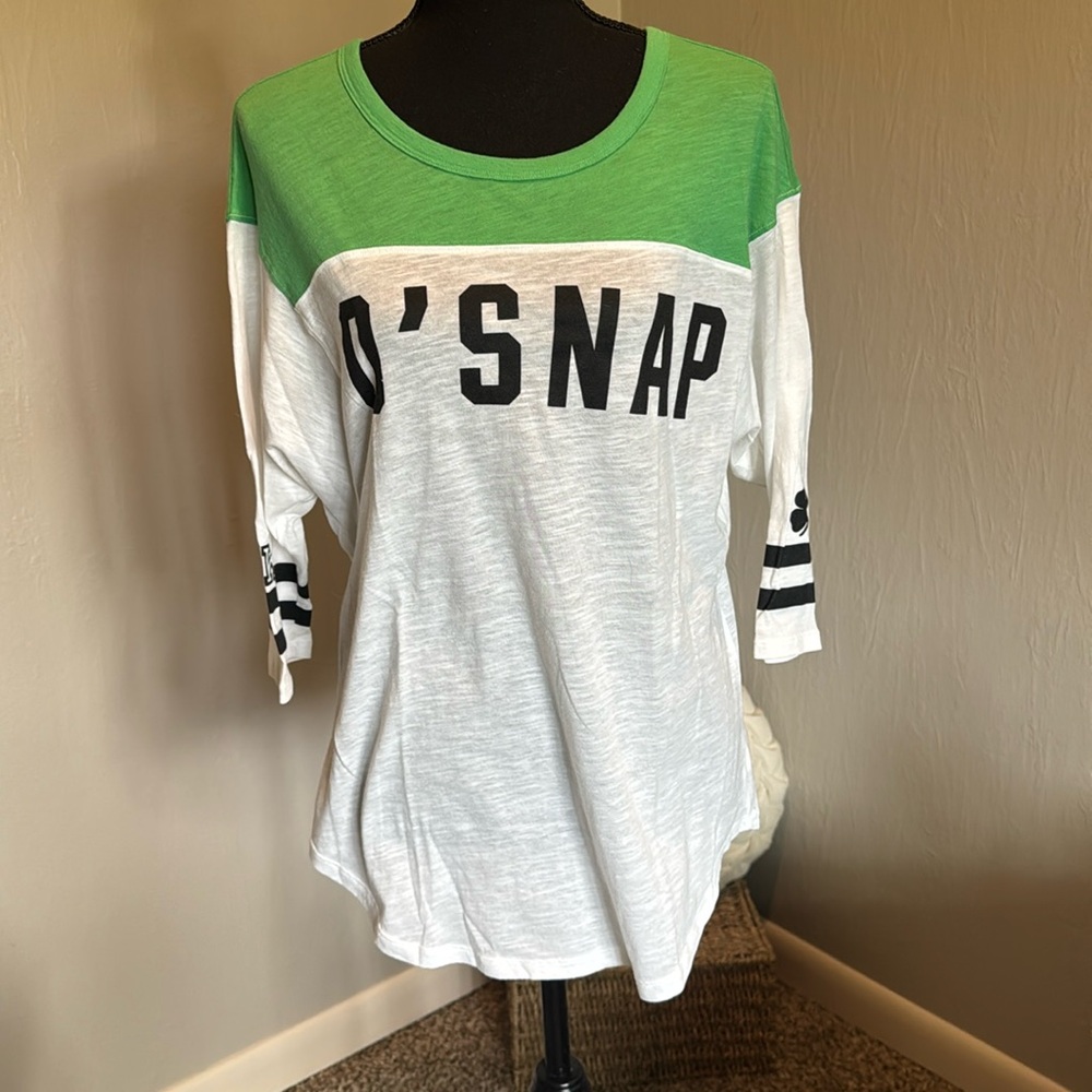 Pink Victoria’s Secret 3/4 Sleeve💚